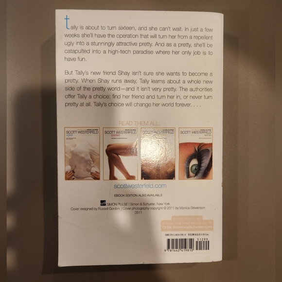 "Uglies" by Scott Westerfeld novel - Picture 3 of 5